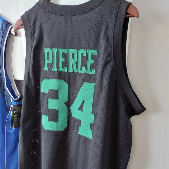Throwback Boston Celtics Paul Pierce jersey - Picture 5 of 5